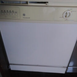GE Potscrubber 880 Dishwasher